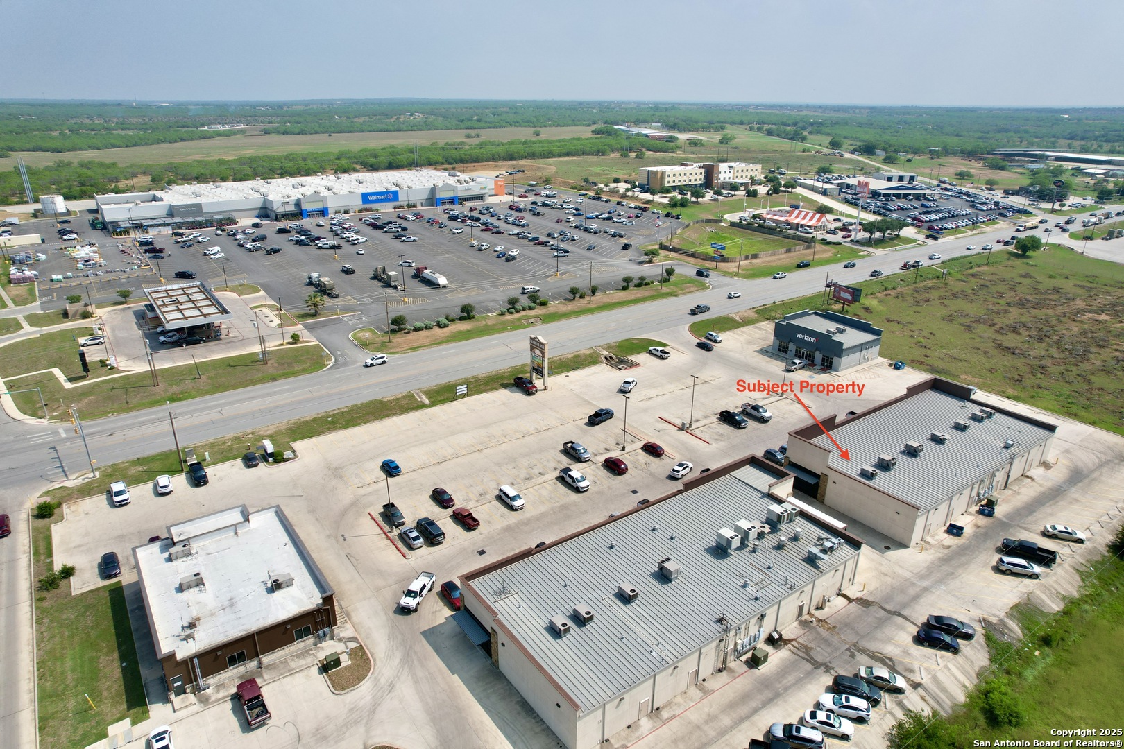 2128 W Oaklawn Pleasanton TX 78064