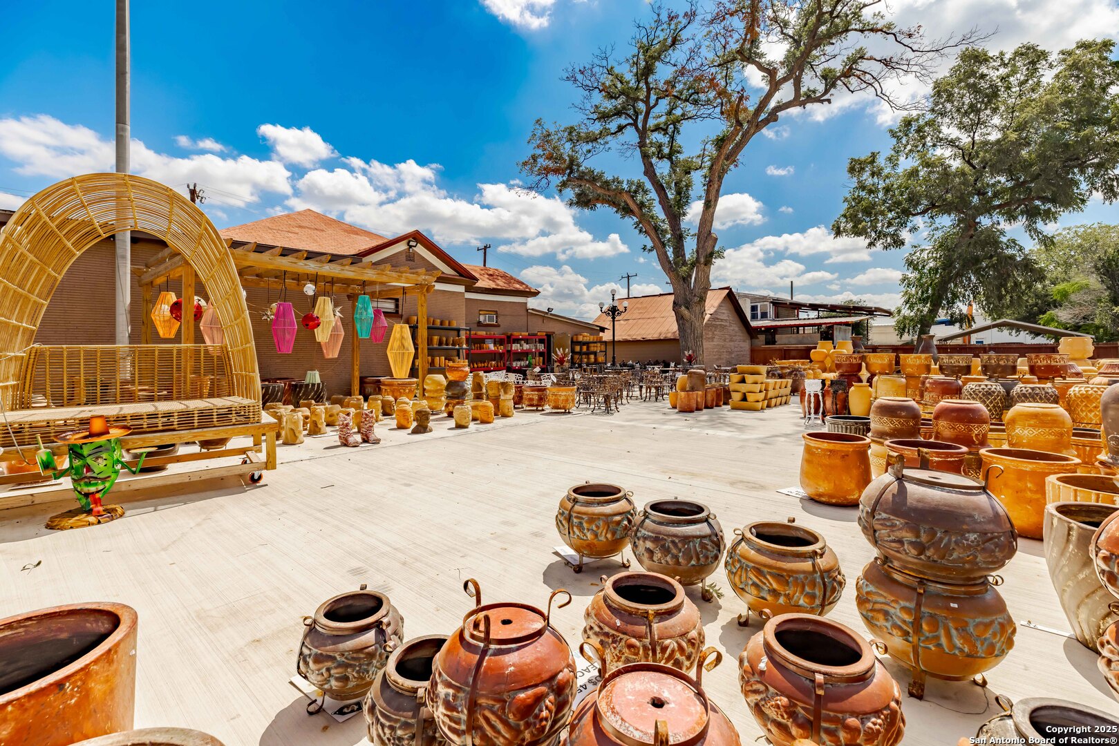 1950 Interstate 35 San Antonio TX 78208