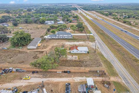 18460 S Ih 37 Elmendorf TX 78112