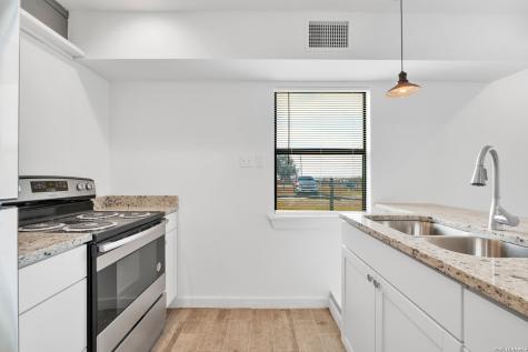 18460 S Ih 37 Elmendorf TX 78112