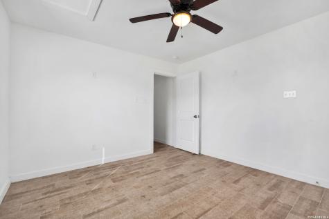 18460 S Ih 37 Elmendorf TX 78112