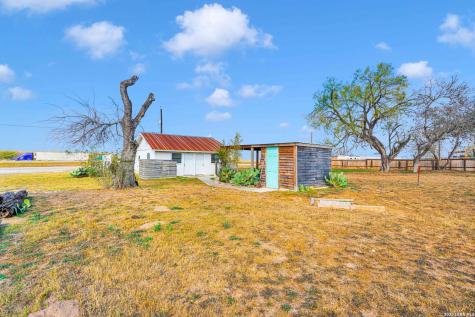 18460 S Ih 37 Elmendorf TX 78112