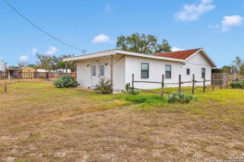 18460 S Ih 37 Elmendorf TX 78112
