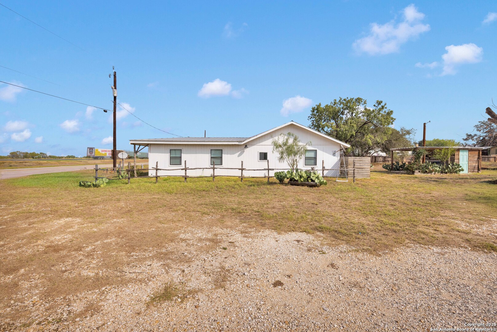 18460 S Ih 37 Elmendorf TX 78112