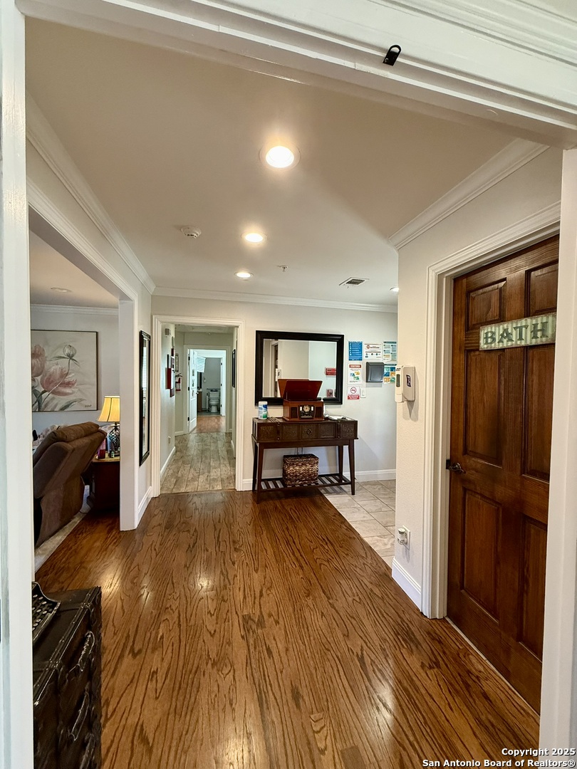 8919 Saddle Trail San Antonio TX 78255