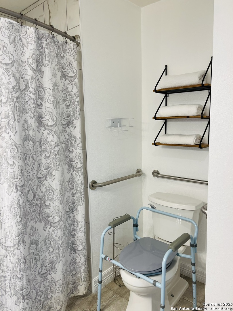 8919 Saddle Trail San Antonio TX 78255