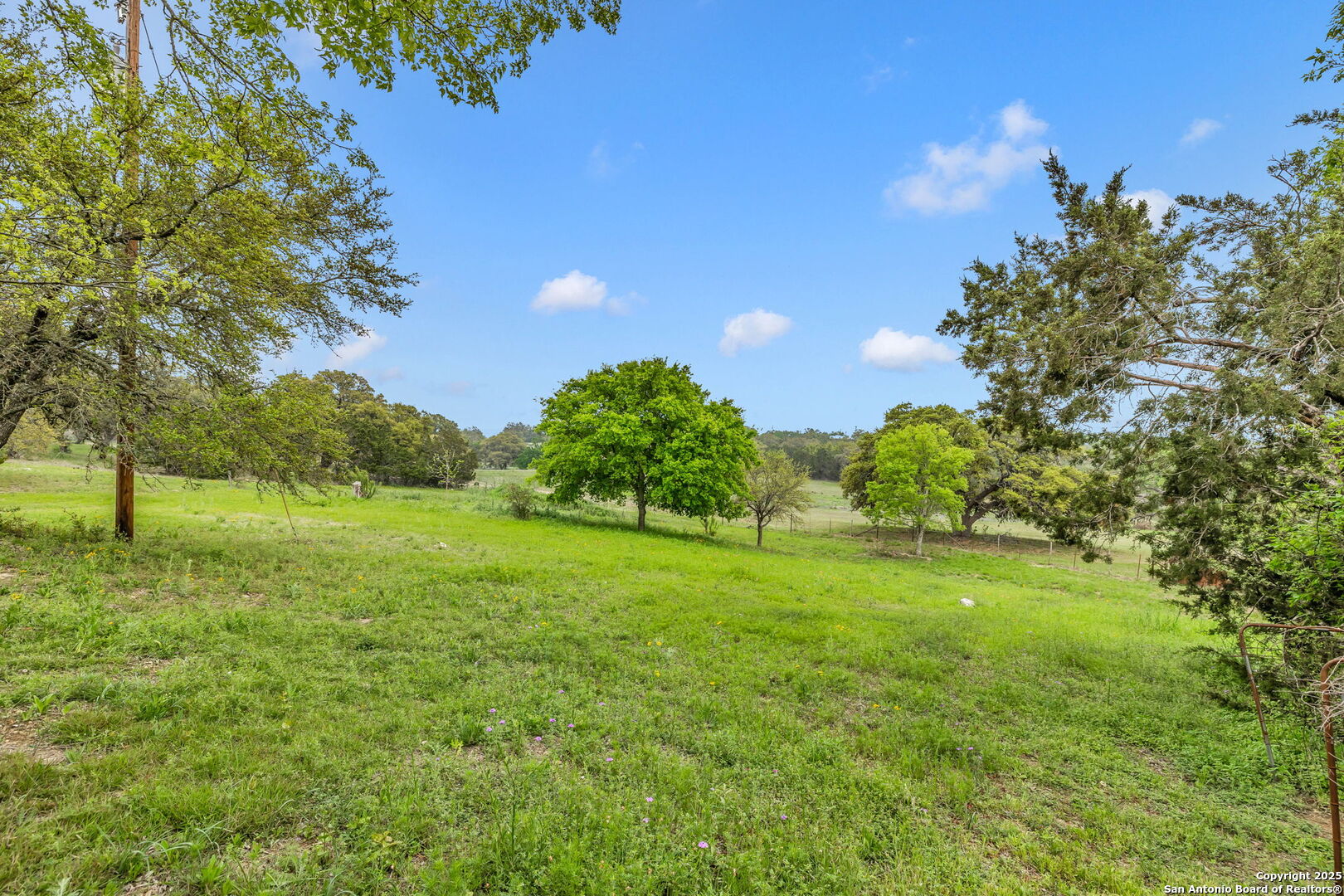 123 Rocky Road Hye TX 78635