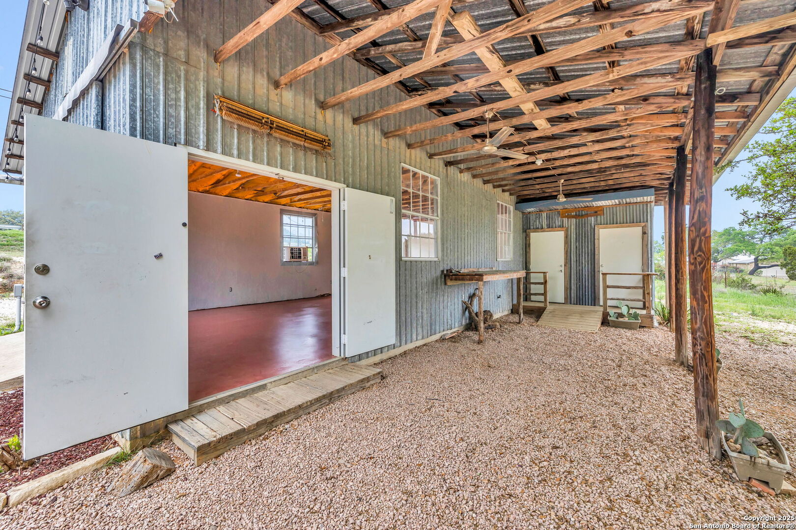 123 Rocky Road Hye TX 78635