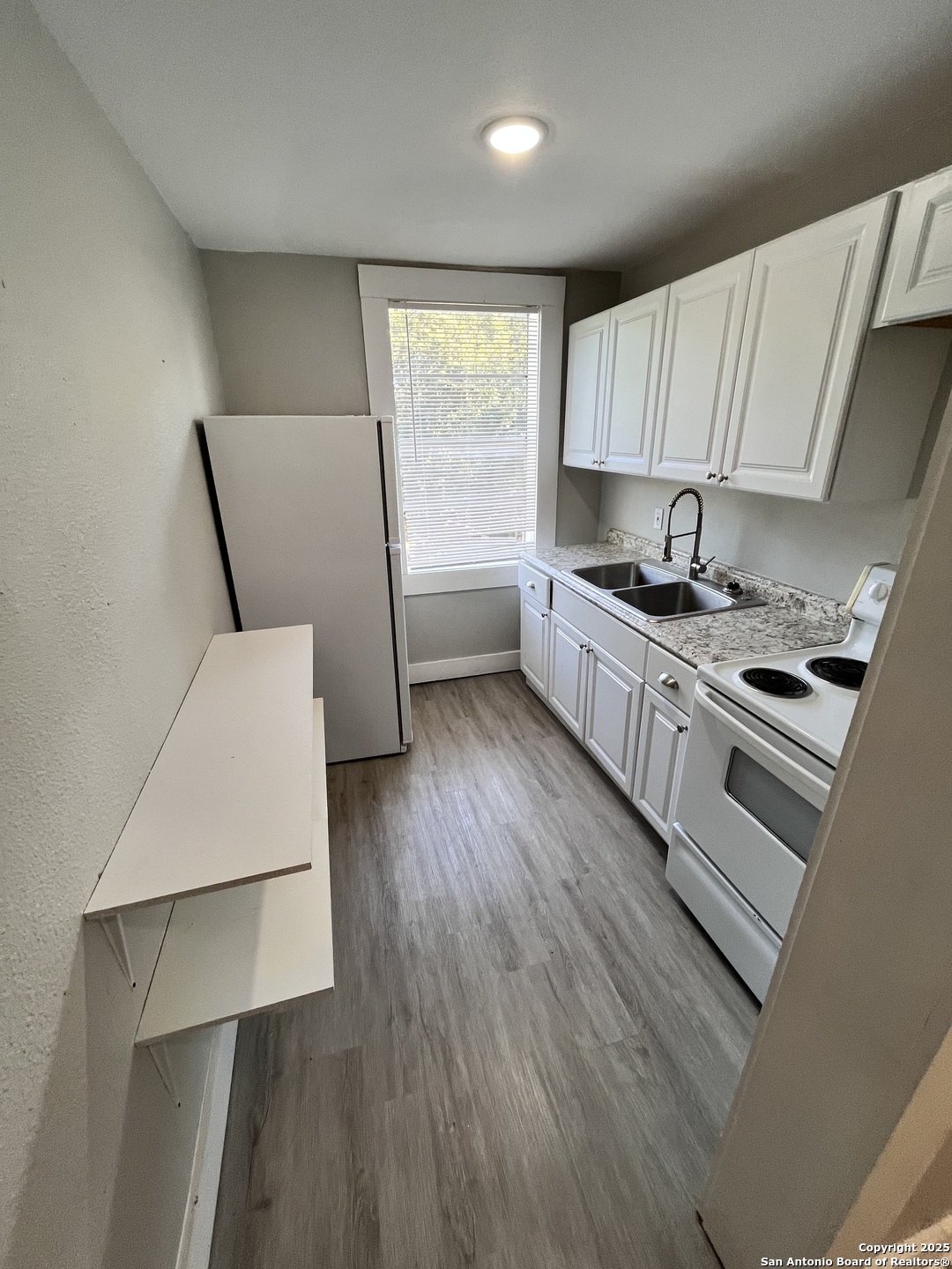 1103, 1318, 820 New Laredo/willow/frank San Antonio TX 78211