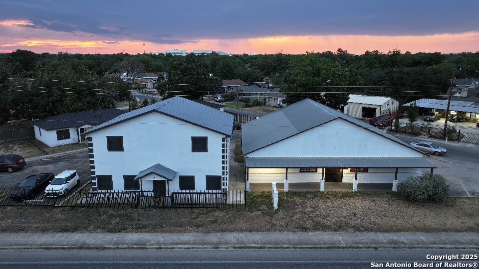 1103, 1318, 820 New Laredo/willow/frank San Antonio TX 78211