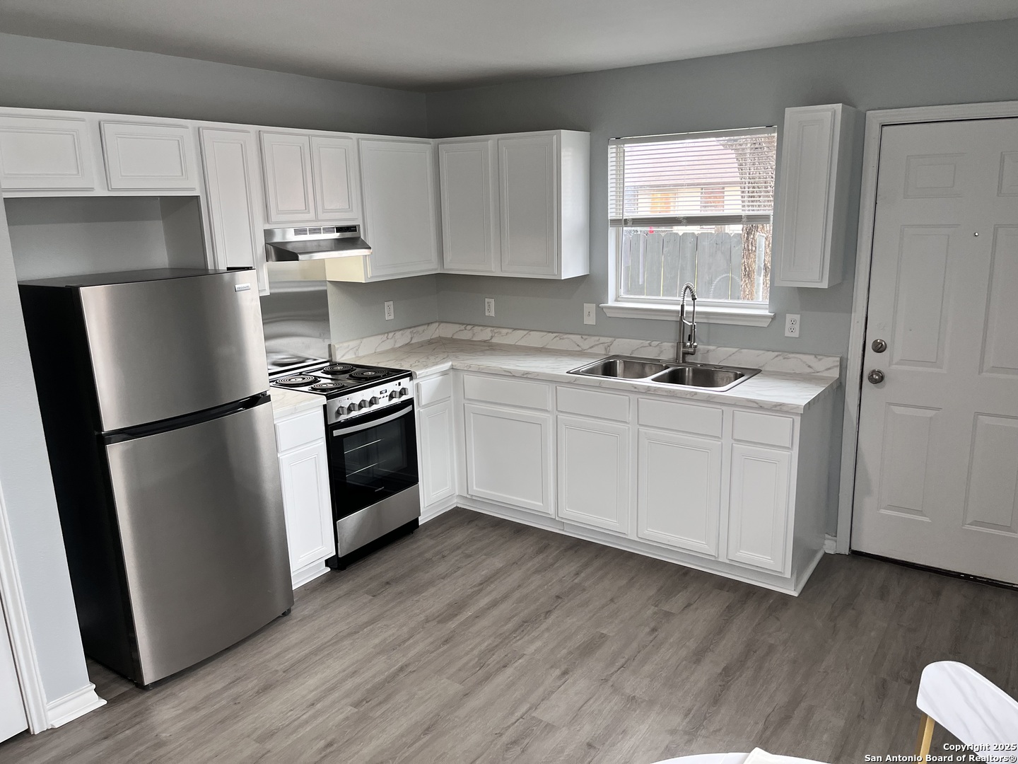 1103, 1318, 820 New Laredo/willow/frank San Antonio TX 78211