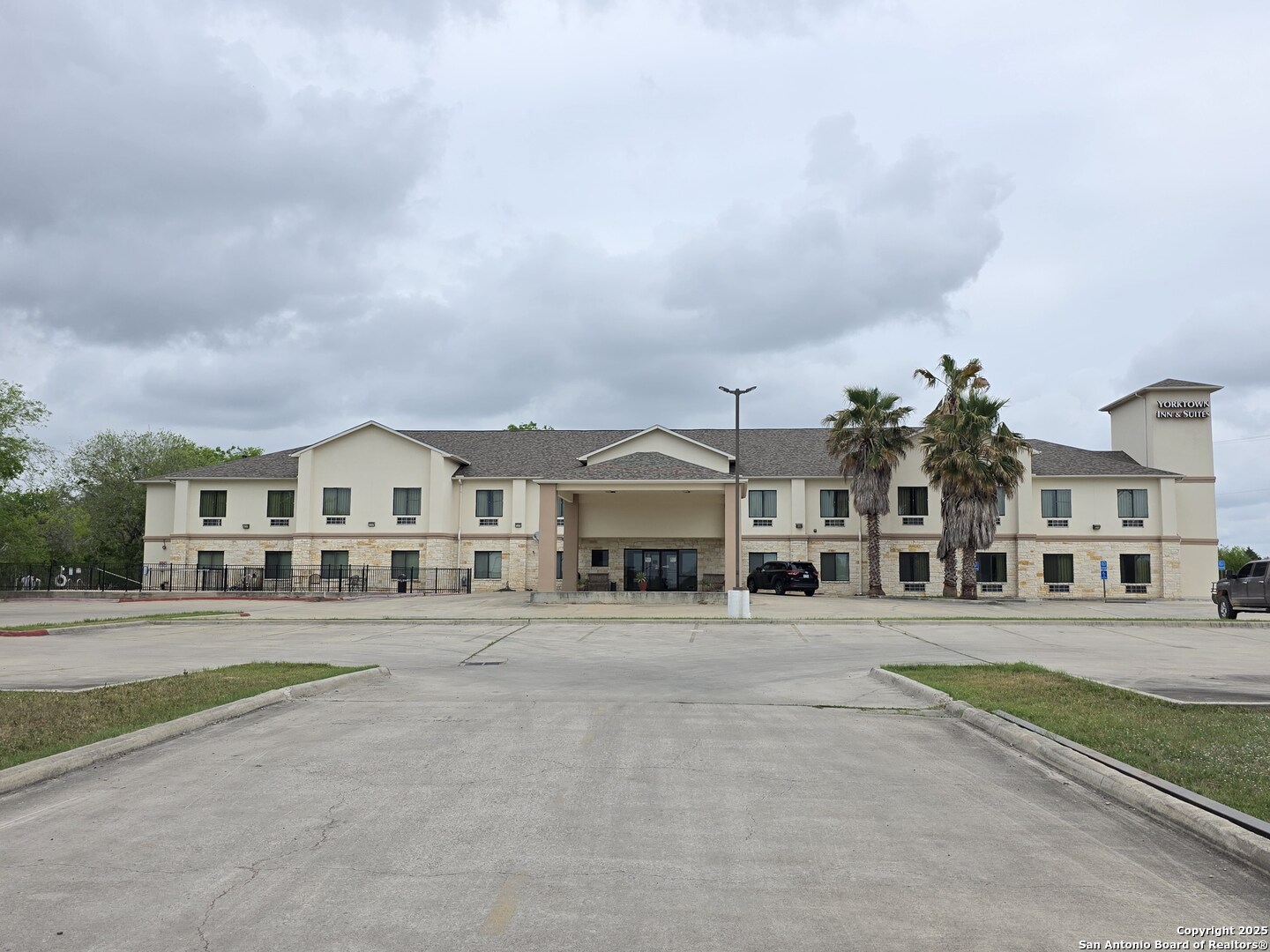 949 W Main Street York Town TX 78164