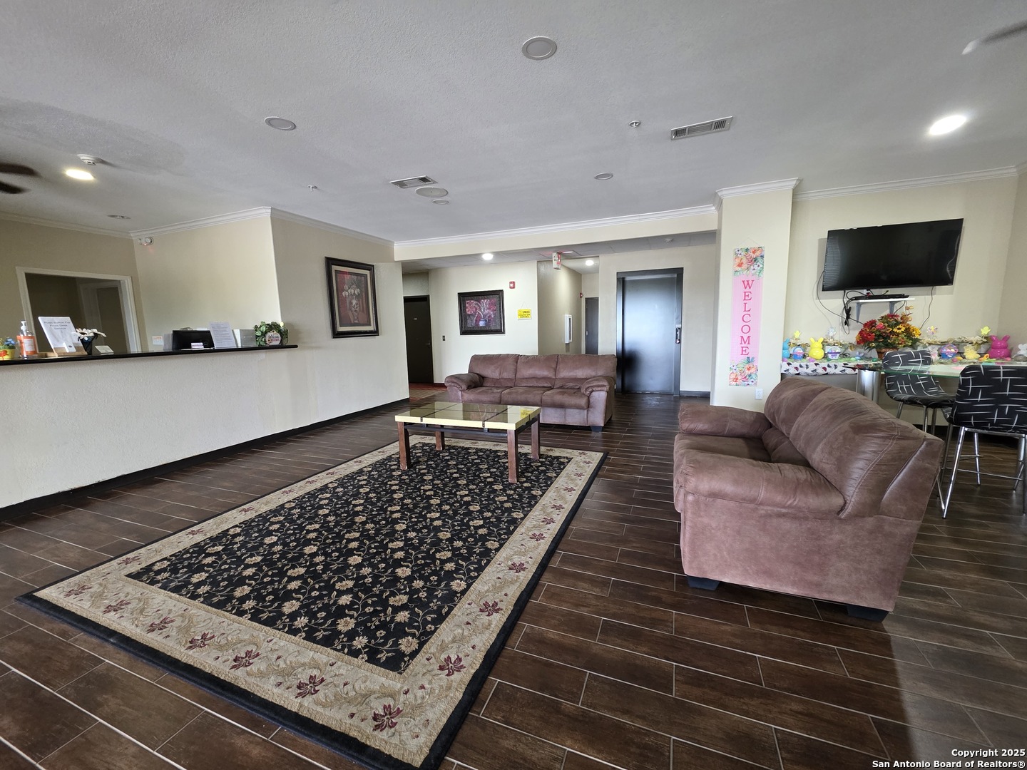 949 W Main Street York Town TX 78164