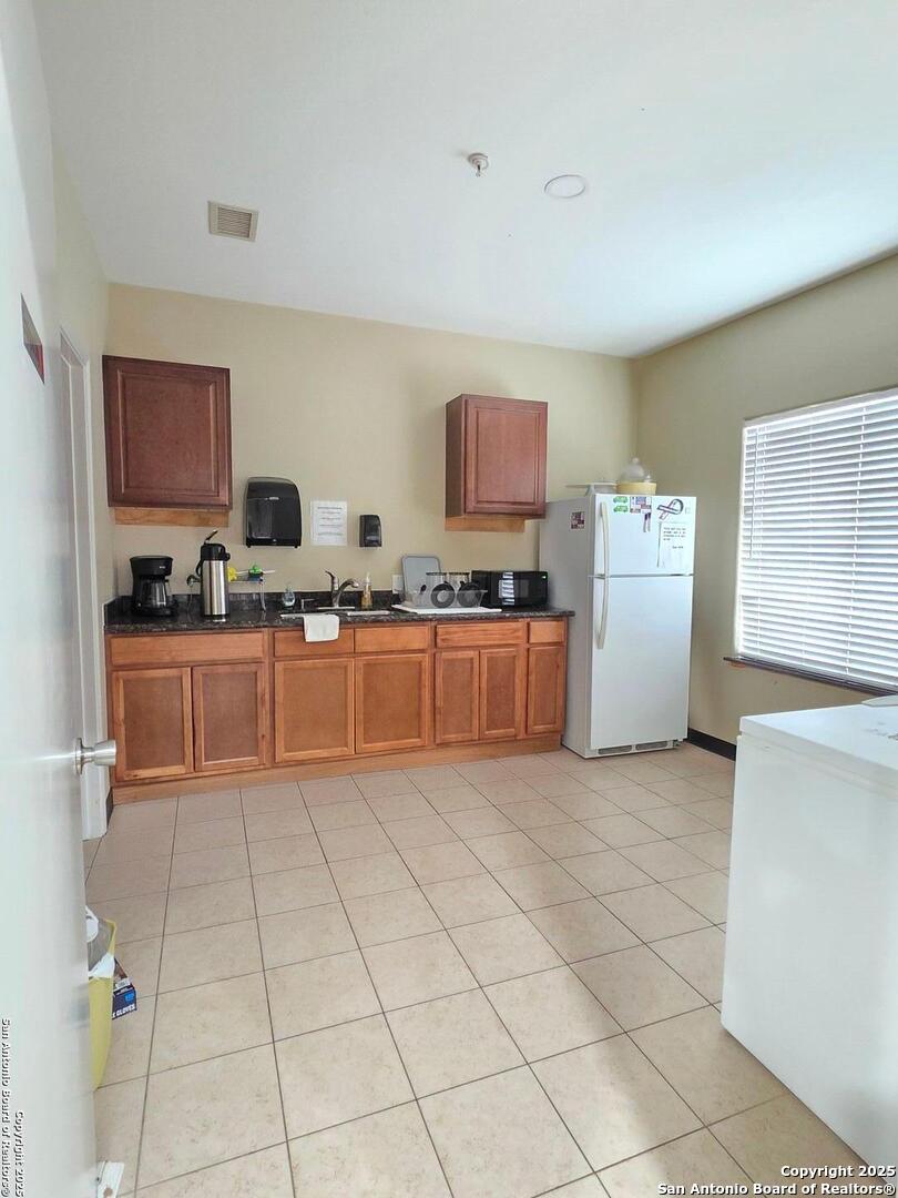 949 W Main Street York Town TX 78164