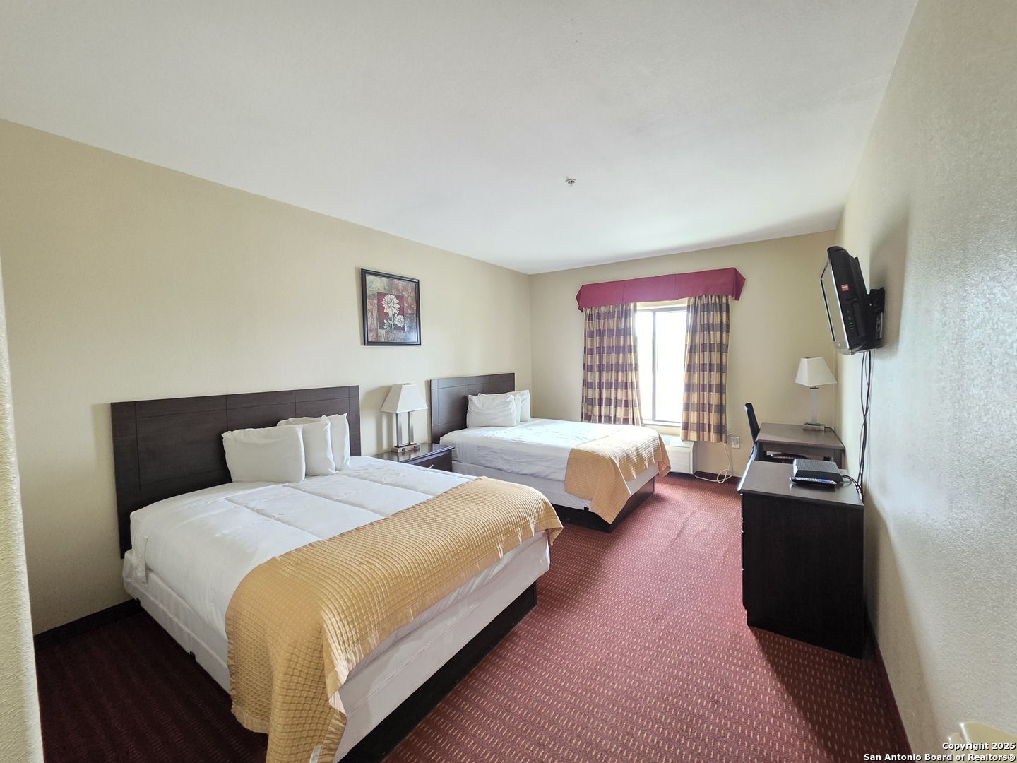 949 W Main Street York Town TX 78164