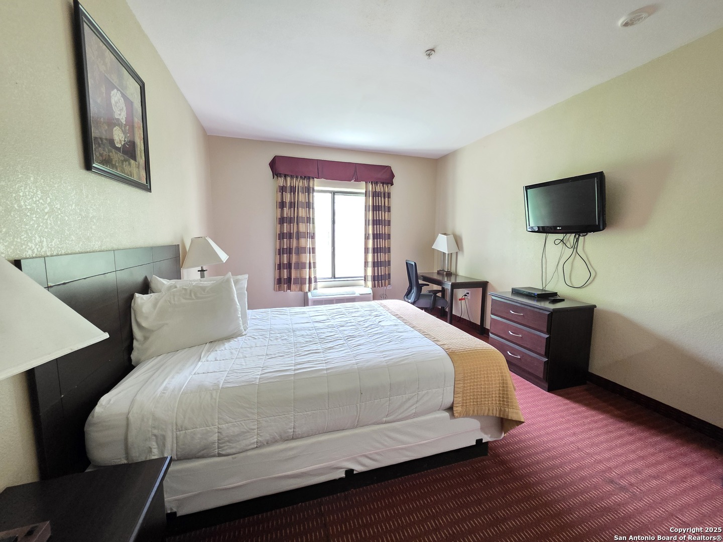 949 W Main Street York Town TX 78164