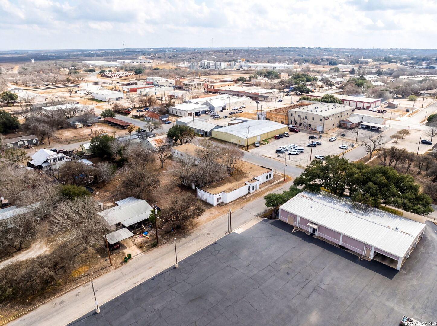 330 W Live Oak Street Kenedy TX 78119