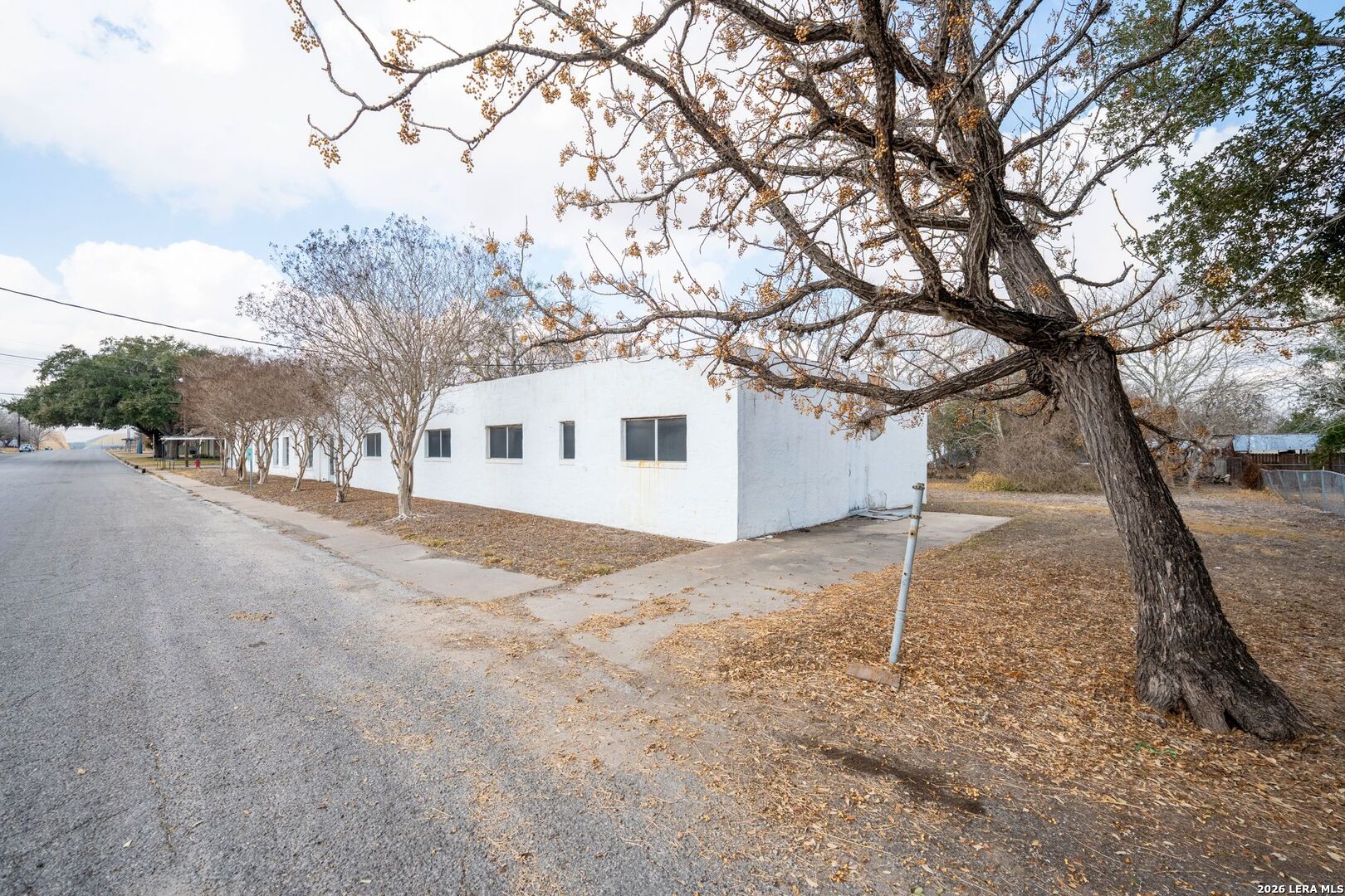 330 W Live Oak Street Kenedy TX 78119