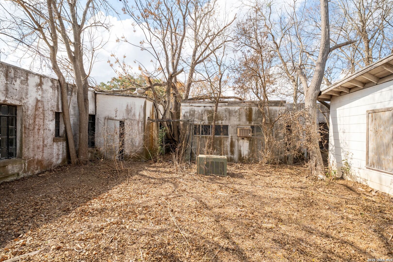 330 W Live Oak Street Kenedy TX 78119