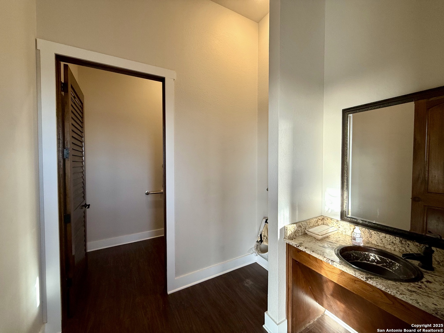 3125 Cr 212 Bertram TX 78605