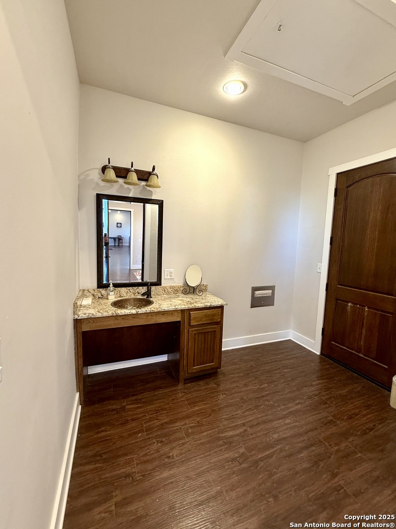 3125 Cr 212 Bertram TX 78605