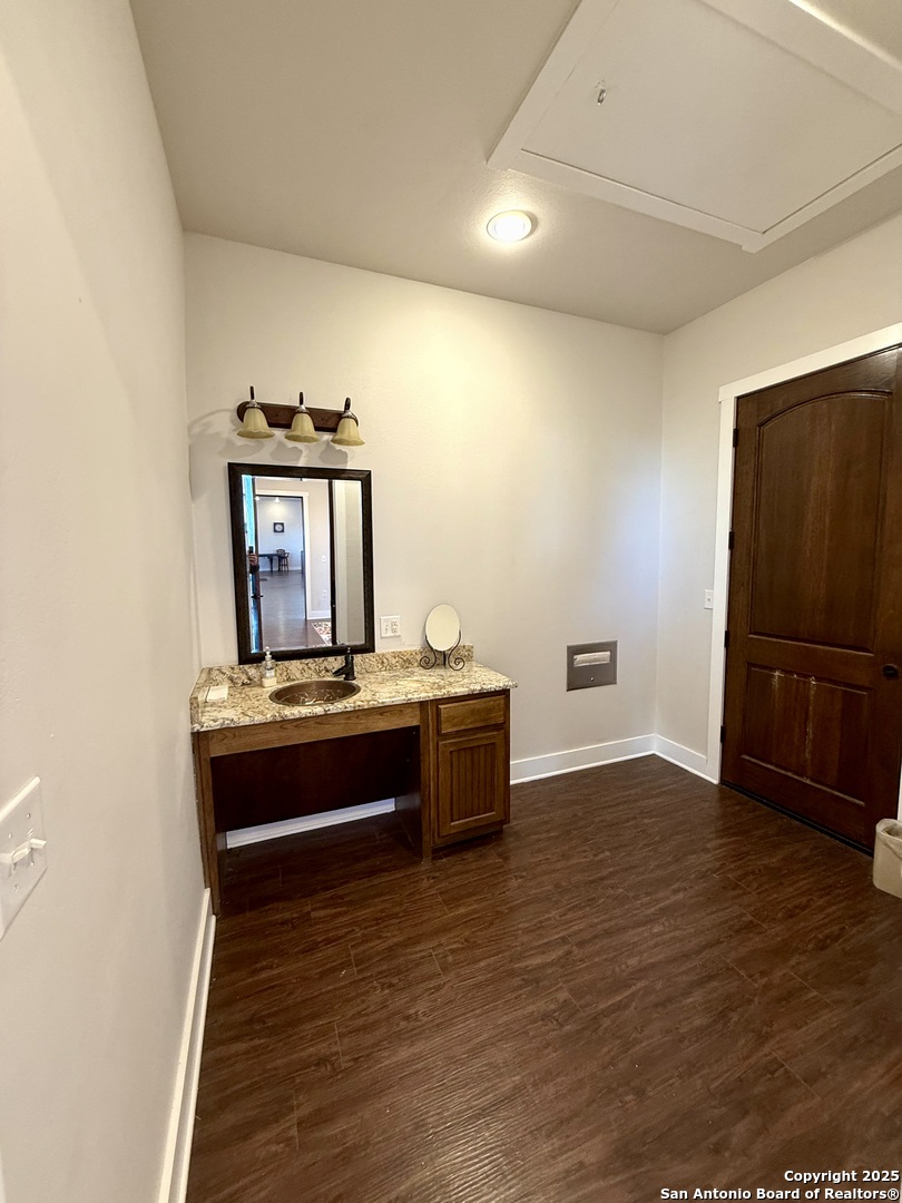 3125 Cr 212 Bertram TX 78605