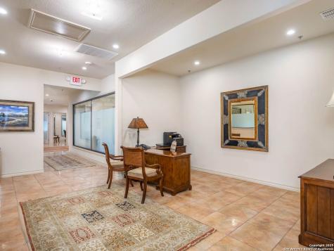 5150 N Loop 1604 San Antonio TX 78249