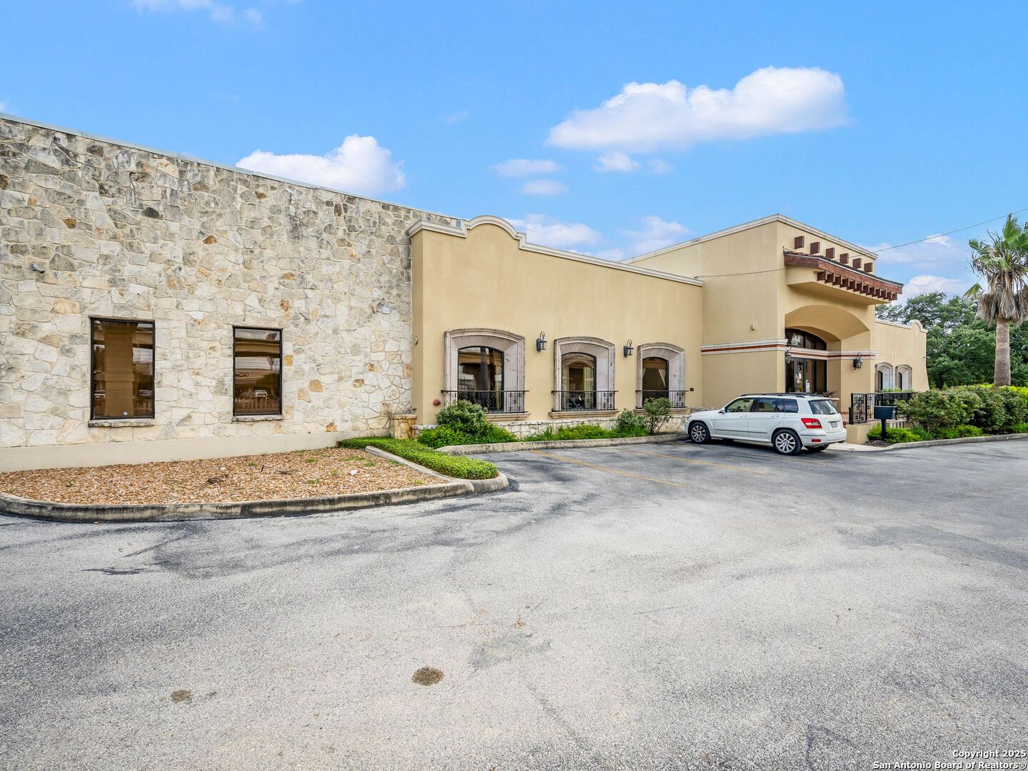 5150 N Loop 1604 San Antonio TX 78249