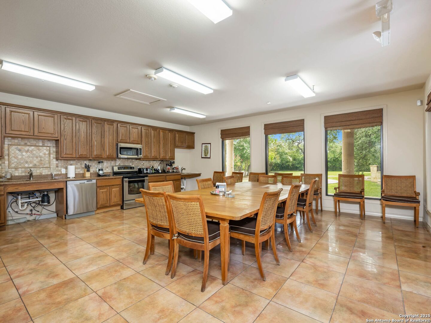 5150 N Loop 1604 San Antonio TX 78249