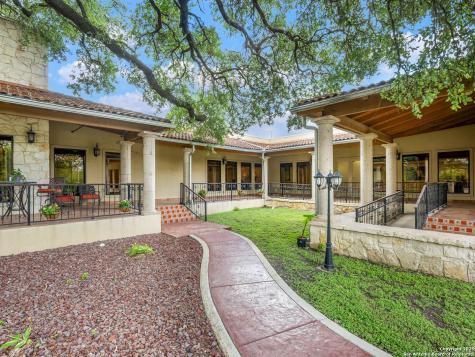 5150 N Loop 1604 San Antonio TX 78249