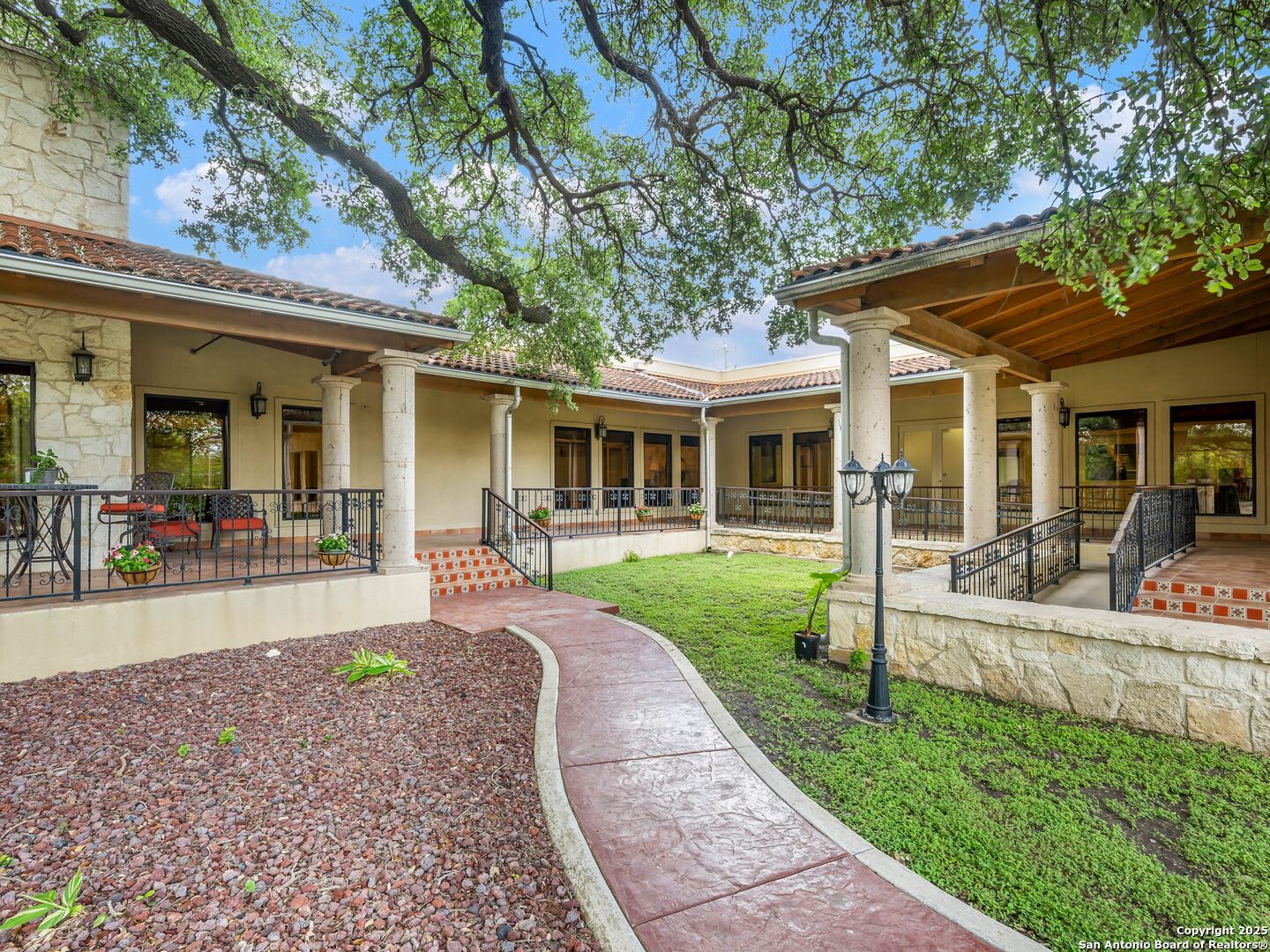 5150 N Loop 1604 San Antonio TX 78249