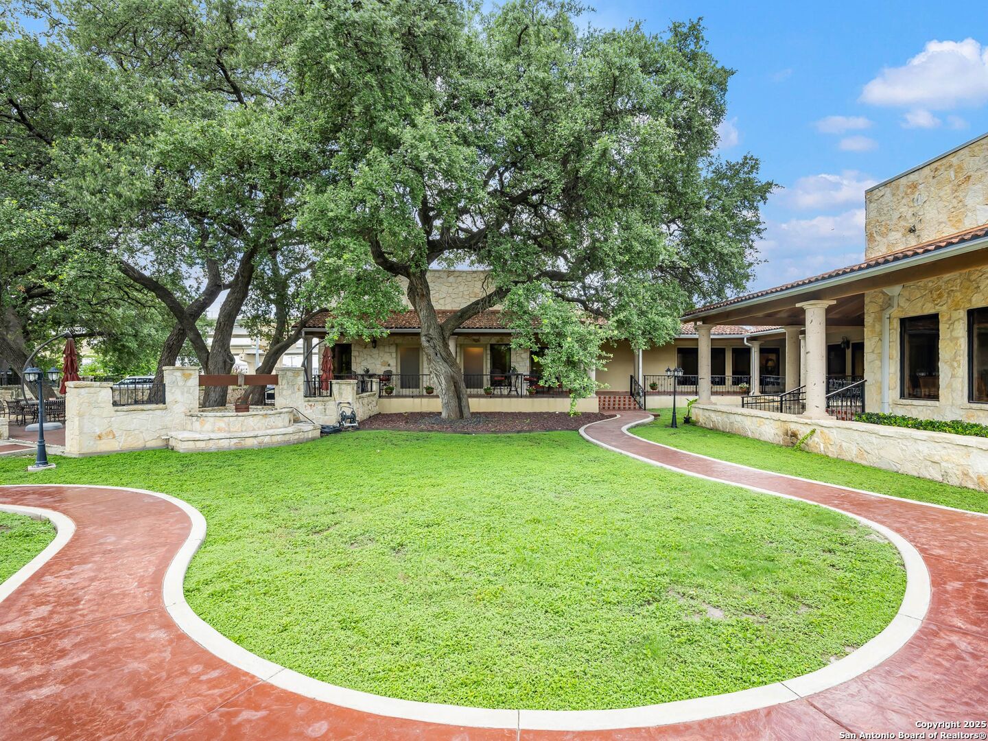 5150 N Loop 1604 San Antonio TX 78249