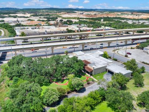5150 N Loop 1604 San Antonio TX 78249