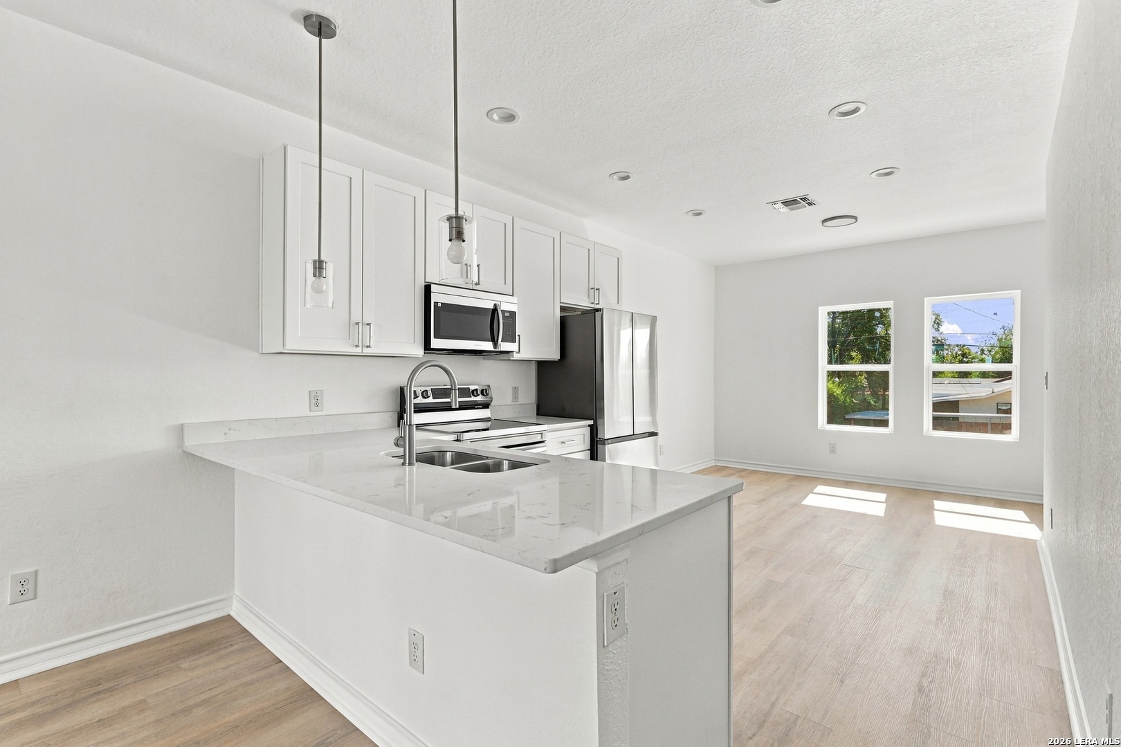 1502 S Walters San Antonio TX 78210