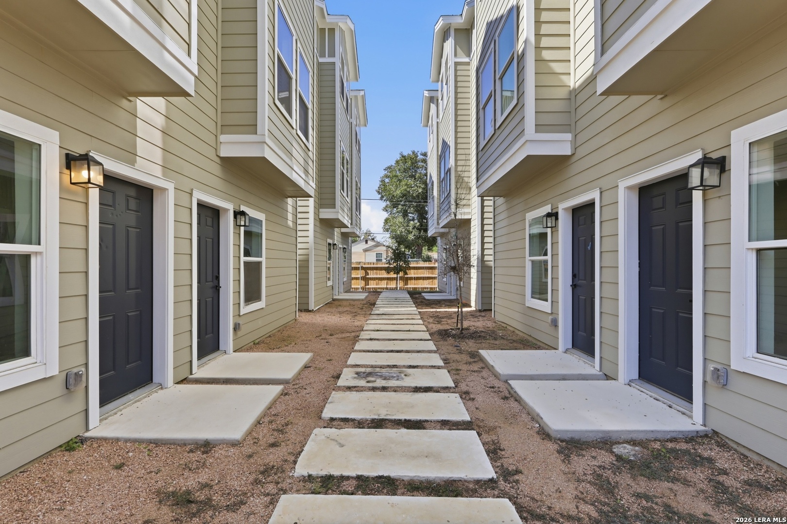 1502 S Walters San Antonio TX 78210