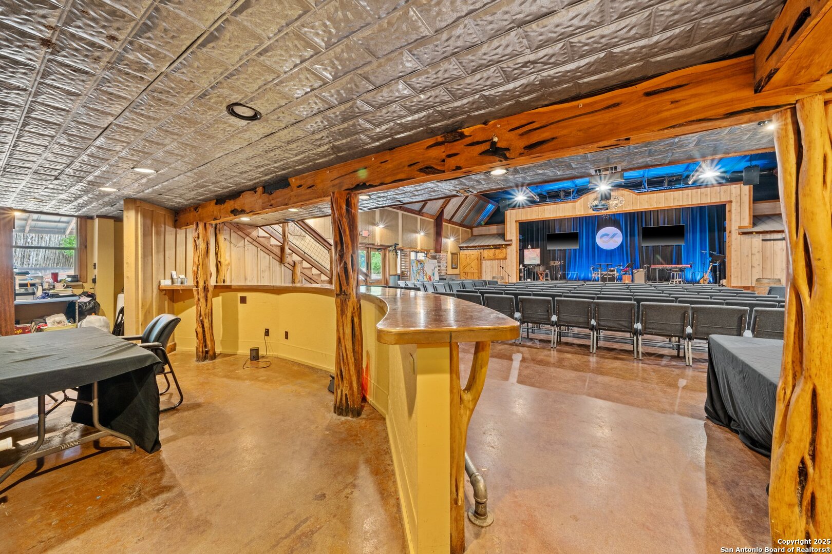 3044 Junction Highway Kerrville TX 78028