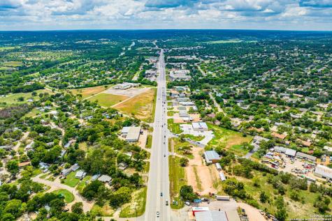 3044 Junction Highway Kerrville TX 78028
