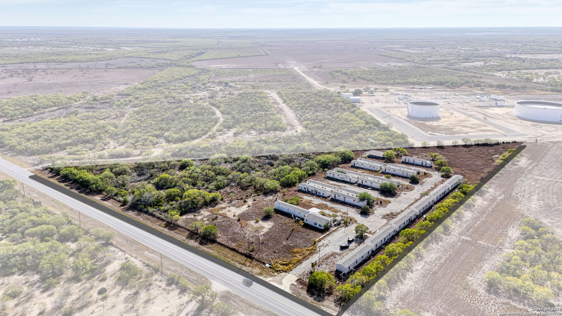 2569 Highway 72 Three Rivers TX 78071