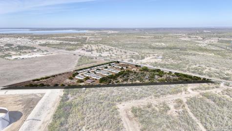 2569 Highway 72 Three Rivers TX 78071