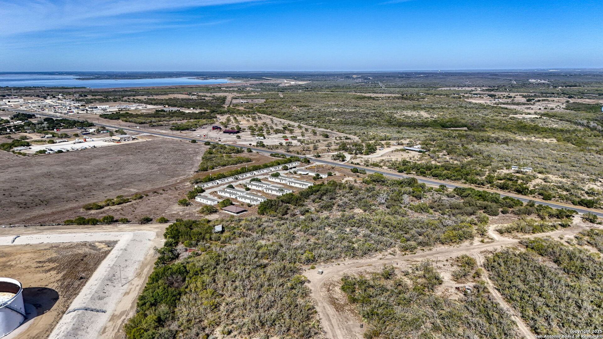 2569 Highway 72 Three Rivers TX 78071