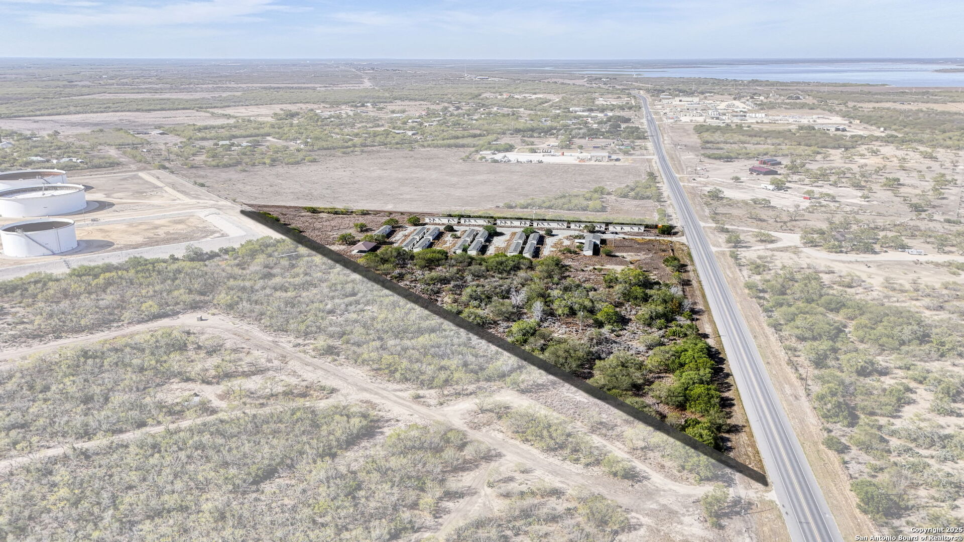 2569 Highway 72 Three Rivers TX 78071