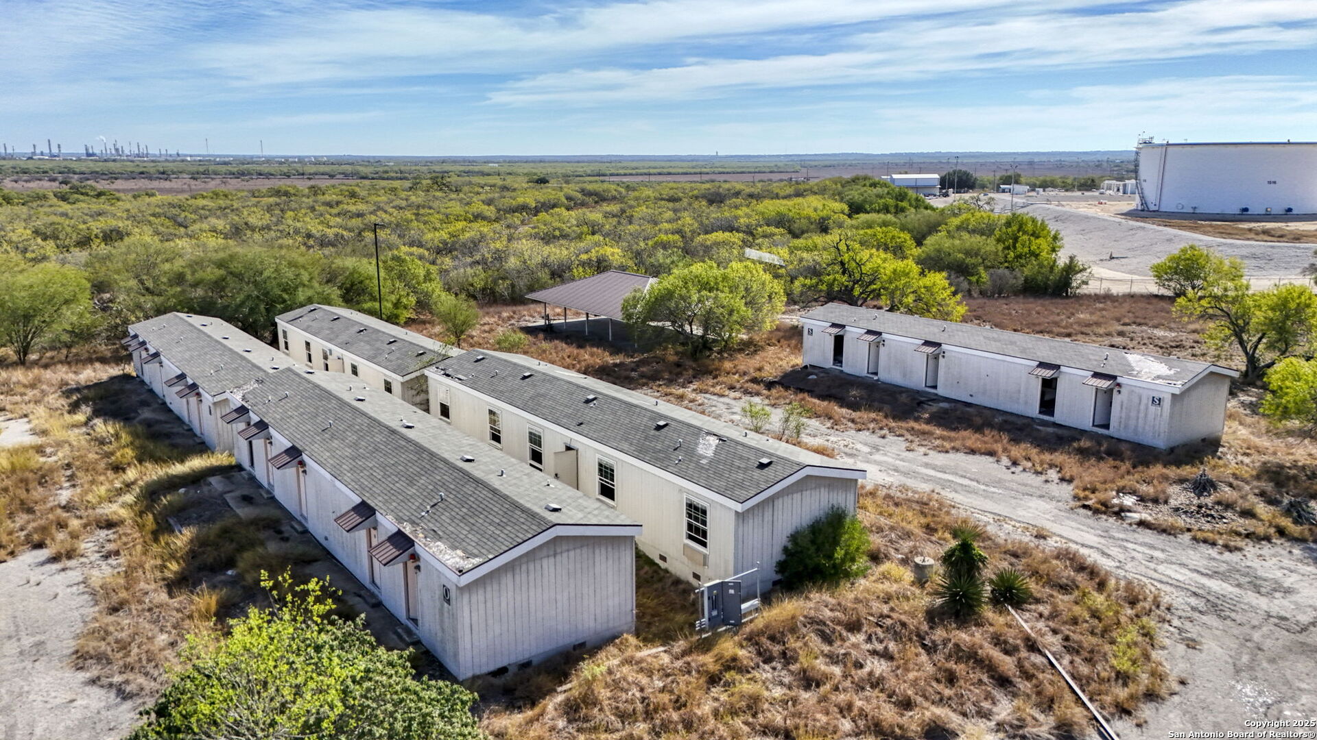 2569 Highway 72 Three Rivers TX 78071