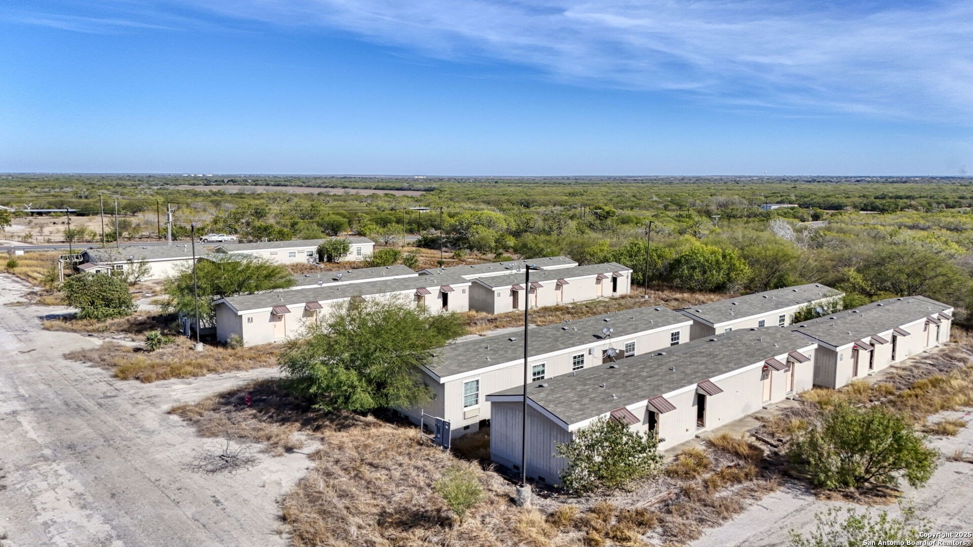 2569 Highway 72 Three Rivers TX 78071