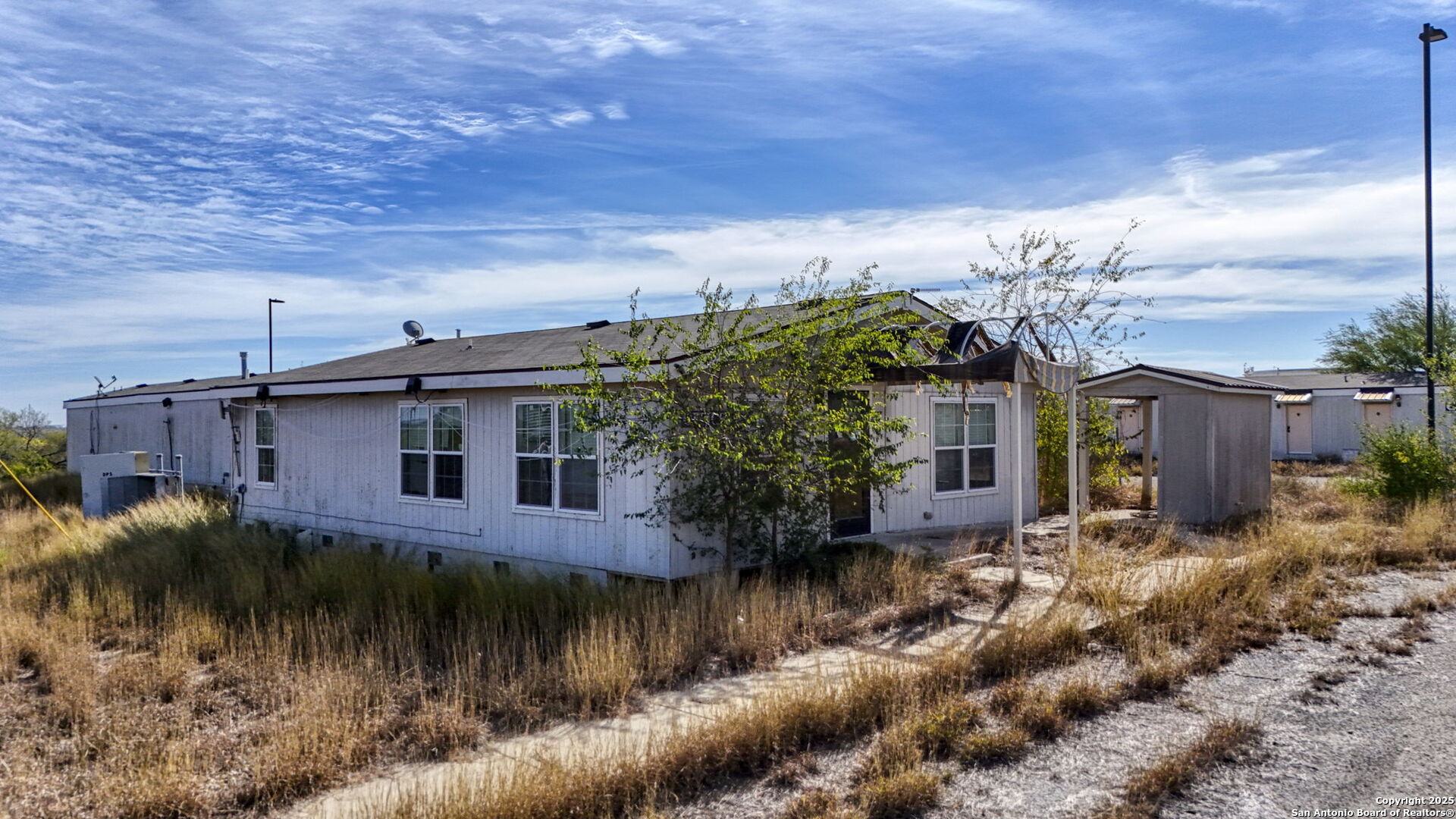 2569 Highway 72 Three Rivers TX 78071