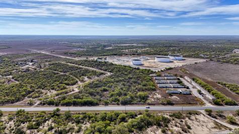 2569 Highway 72 Three Rivers TX 78071