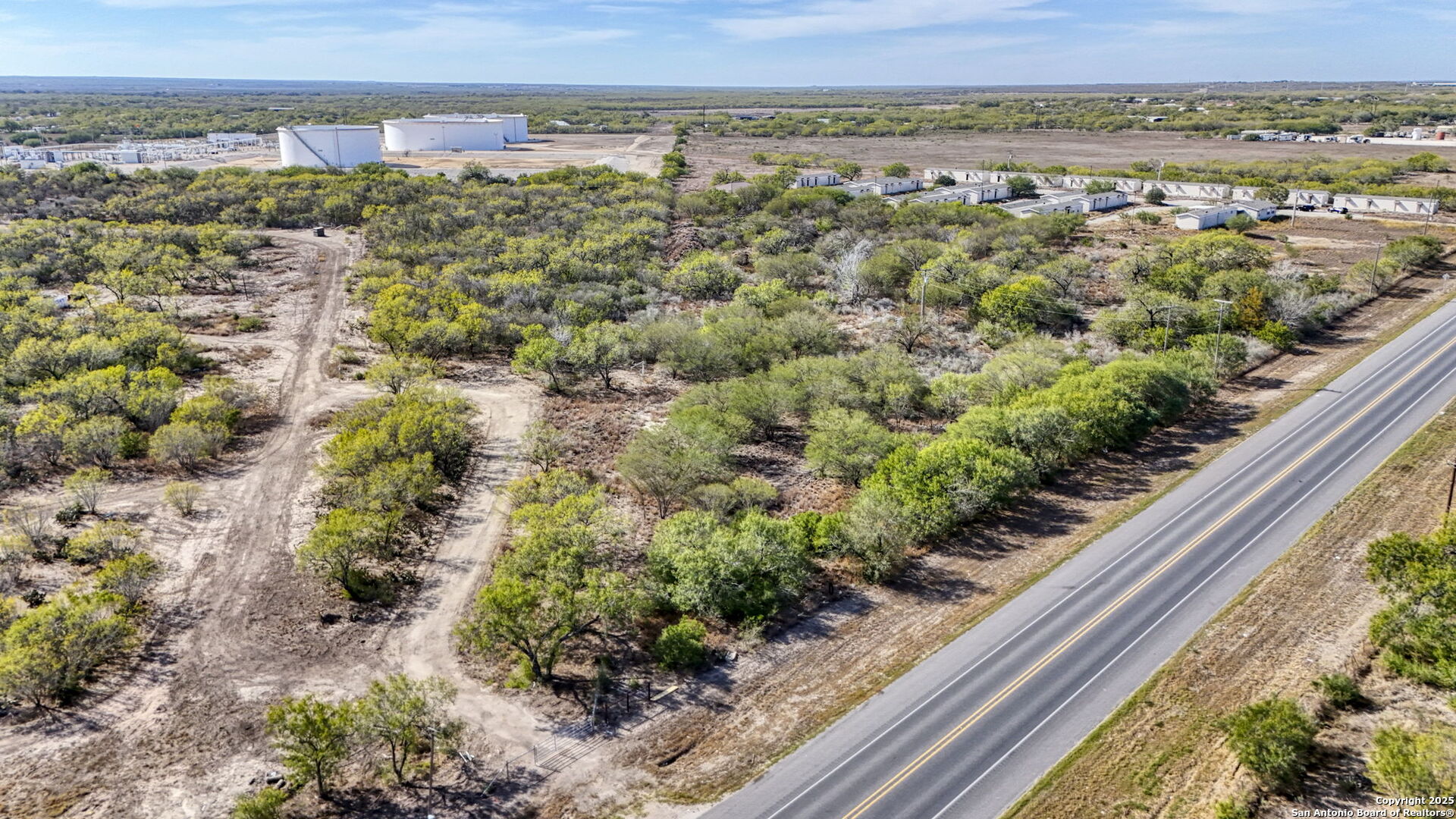2569 Highway 72 Three Rivers TX 78071