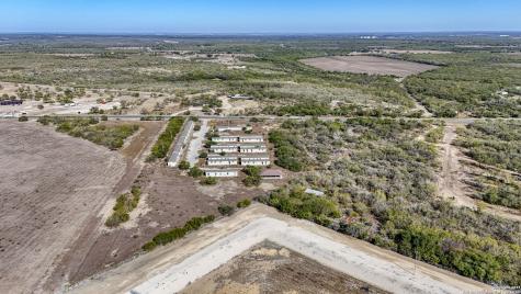 2569 Highway 72 Three Rivers TX 78071