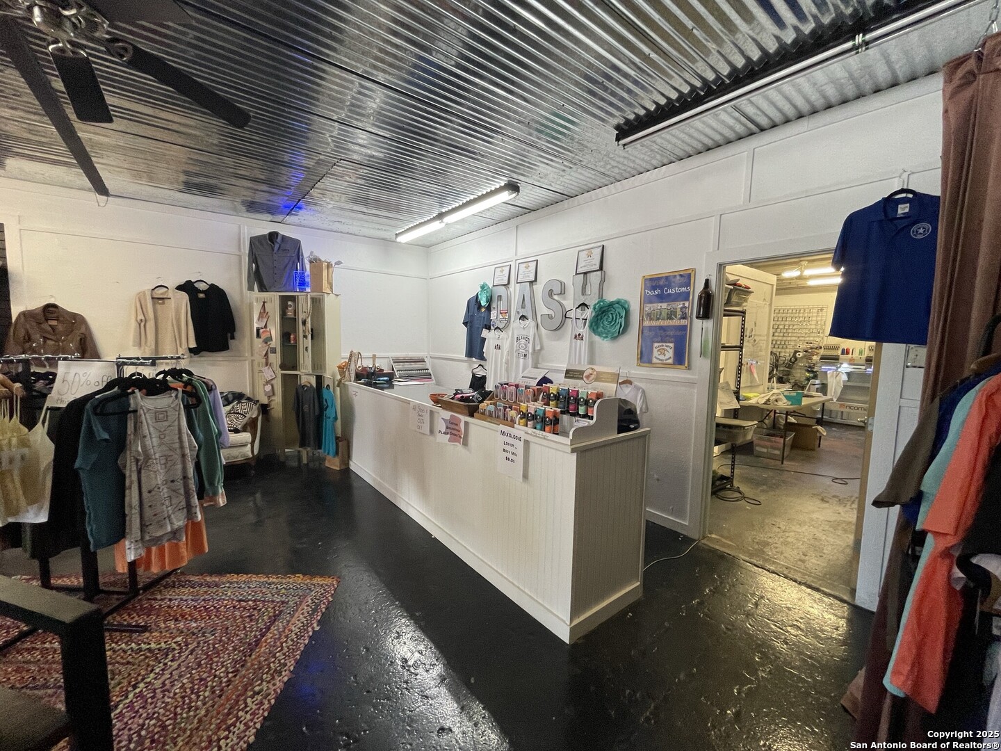 621 W Chandler Blanco TX 78606