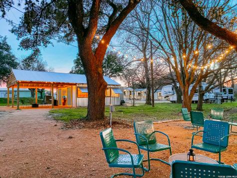 14818 E Us Highway 290 Stonewall TX 78671