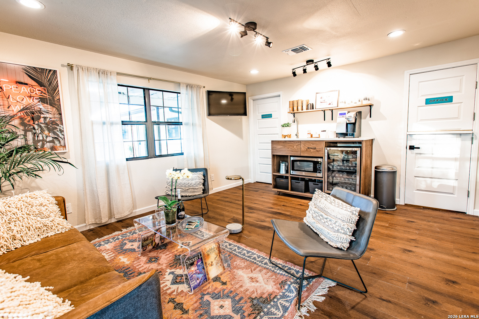 14818 E Us Highway 290 Stonewall TX 78671